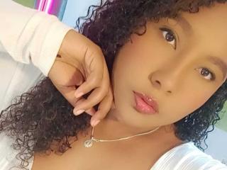 CaroldelaTorre - Live sex cam - 24476405