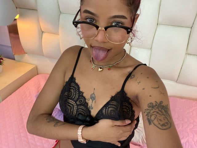 KathaleyaToms - Sexe cam en vivo - 24480981