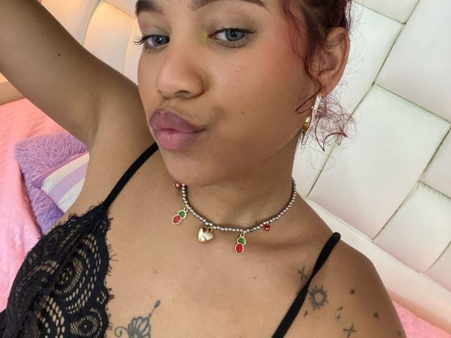 KathaleyaToms - Live sex cam - 24480989