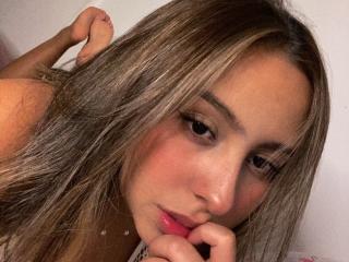 AnnitaCharlot - Live sex cam - 24482073