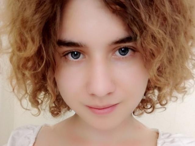 MarlanViviane - Live Sex Cam - 24483309