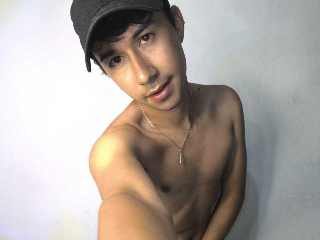 OliverHot69 - Sexe cam en vivo - 24483529