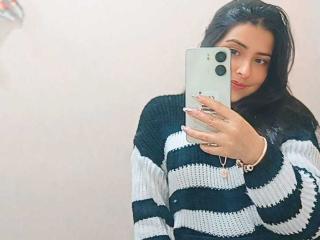 AlessiaRouges - Live sex cam - 24483833