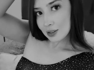 EmmaLombardi - Live sex cam - 24484333