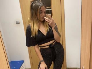 BritnyDesire - Sexe cam en vivo - 24484373