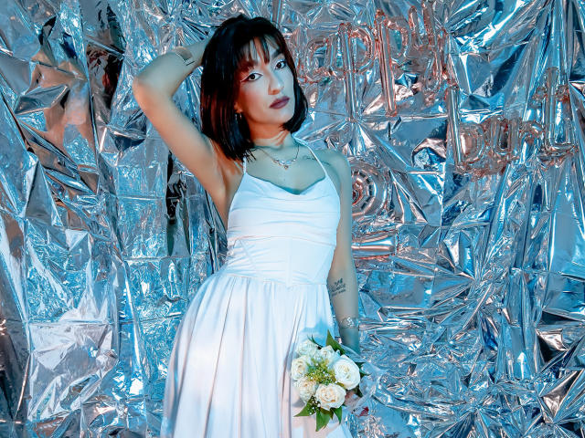 ElyWhitee - Live sex cam - 24486125