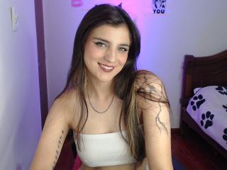 SarahhTanyas - Sexe cam en vivo - 24488309
