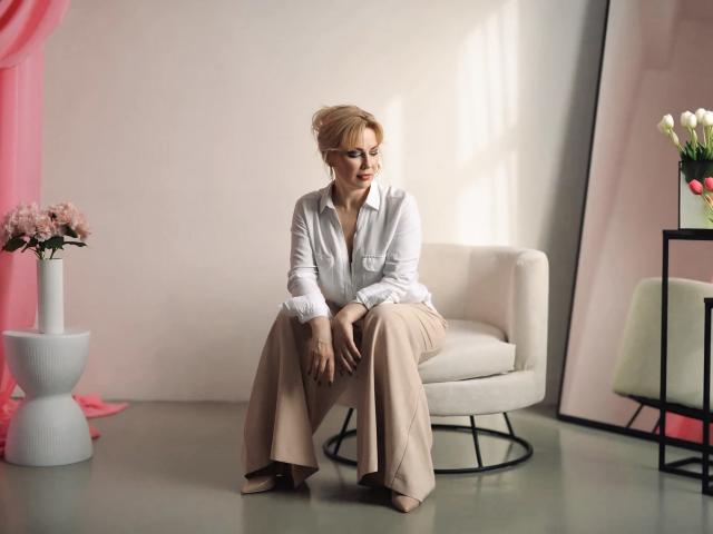 NatalyFoxy69 - Live sexe cam - 24493513