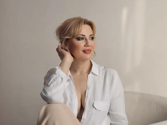 NatalyFoxy69 - Sexe cam en vivo - 24493525