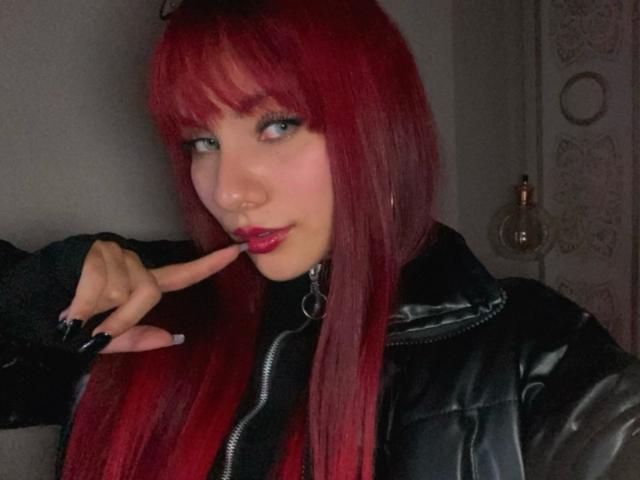 ValeryHarllow - Live Sex Cam - 24494817