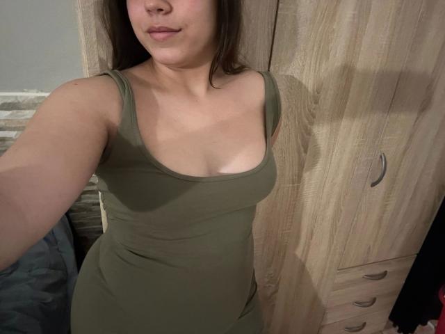 ValentinaDama-hot - Sexe cam en vivo - 24499225