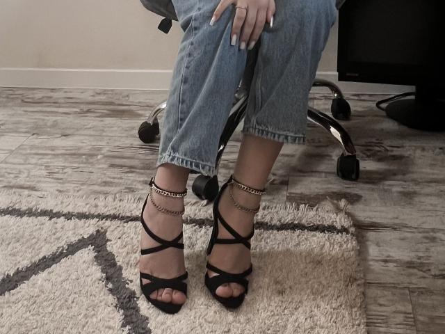 Khaleessi - Live porn &amp; sex cam - 24499865