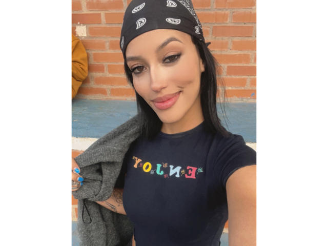 SallyQuinn - Live porn &amp; sex cam - 24500457