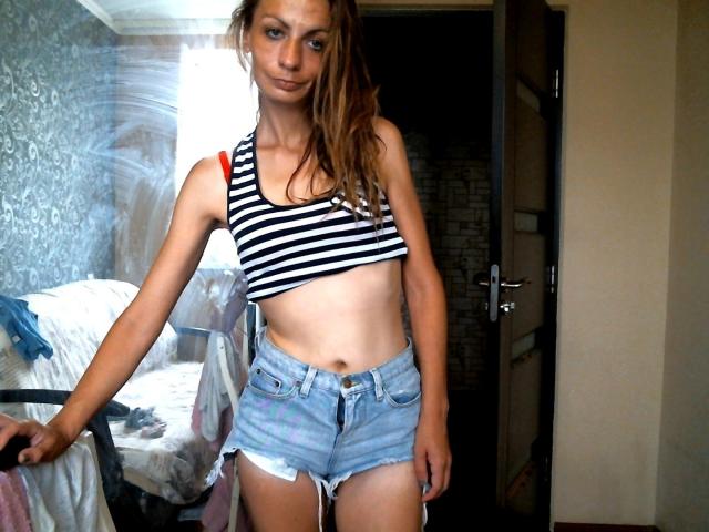 HotQueenAmelia - Sexe cam en vivo - 24500521