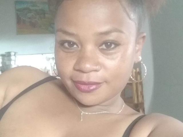 Danyiana69 - Camera khiêu dâm &amp; quyến rũ trực tiếp - 24503185