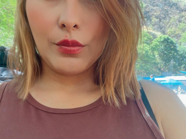 SaritaVelez - Live Sex Cam - 24505537