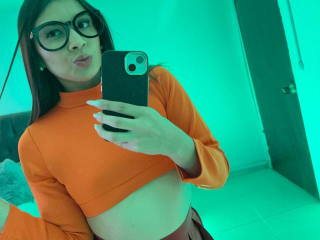 EmmaLombardi - Live porn &amp; sex cam - 24513953