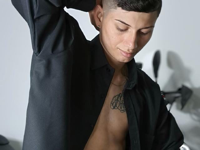 kattyAndAlex - Live sex cam - 24515857