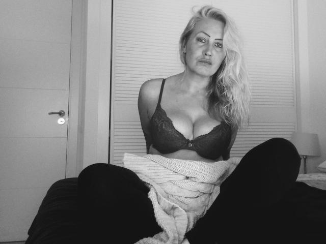 AlanRubia-hot - Sexe cam en vivo - 24518713