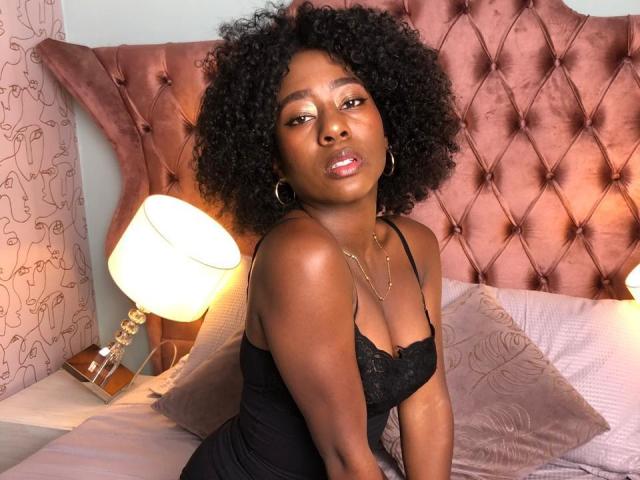 VioletGraice - Live Sex Cam - 24521945