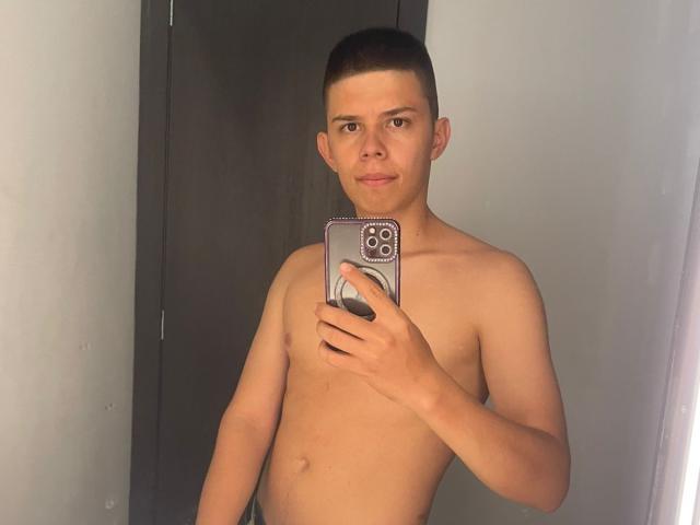 JhoanVelezX - Sexe cam en vivo - 24523589