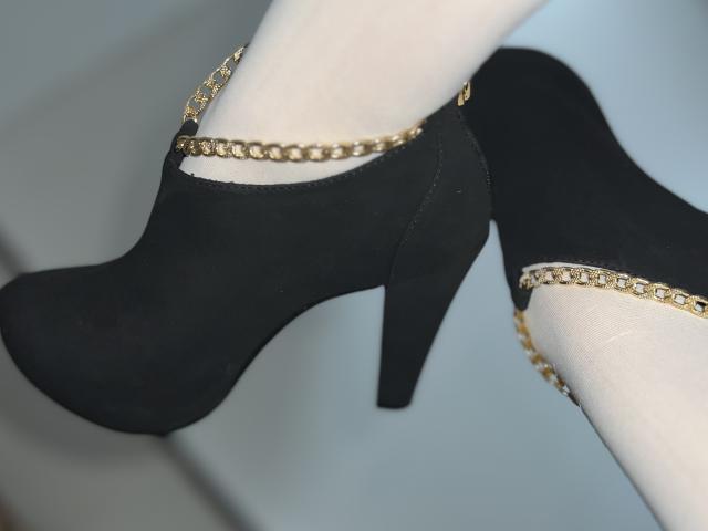 ShantalSummer - Live porn & sex cam - 24523709