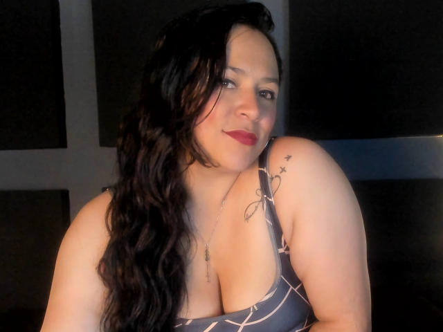 BiiancaCos - Live sex cam - 24525153