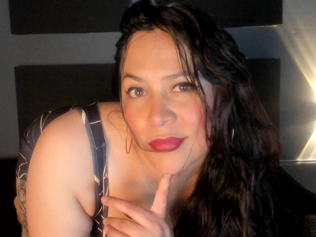 BiiancaCos - Live sex cam - 24525161
