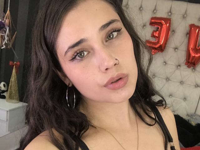 TiffanySilvye - Live porn &amp; sex cam - 24525725