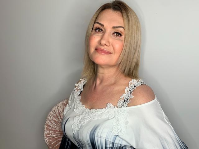 IsabellaSensual - Live porn &amp; sex cam - 24527709