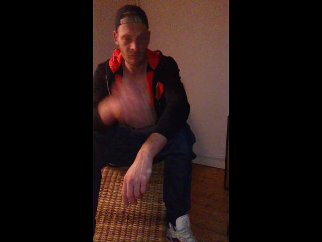 Defender-hot - Sexe cam en vivo - 24528581