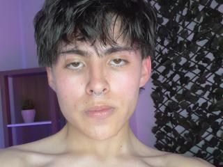 PepperTwink - Live sex cam - 24540841