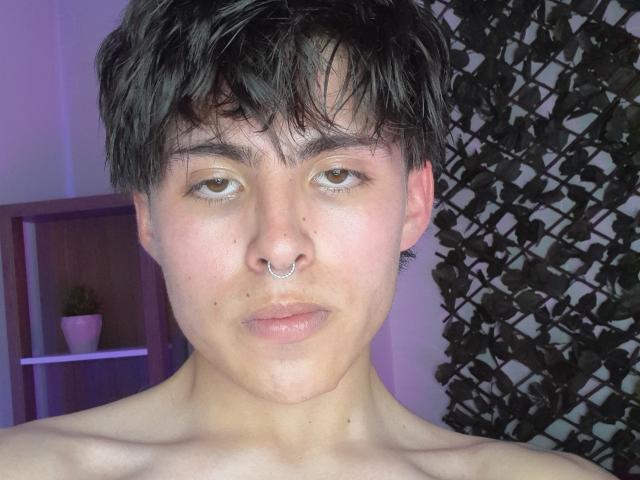 PepperTwink - Live sex cam - 24540841