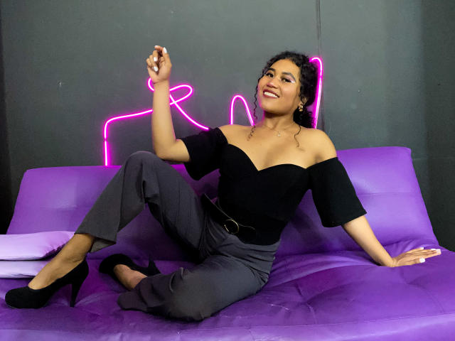 SophieSonyas - Sexe cam en vivo - 24541421