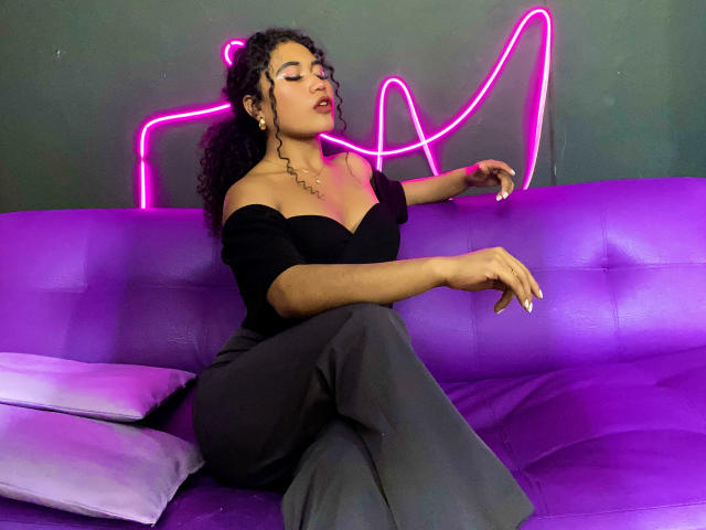 SophieSonyas - Live porn &amp; sex cam - 24541445