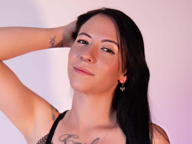 SarahLuvv - Live porn &amp; sex cam - 24542565