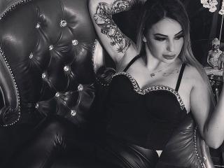 LexiWilld - Live sex cam - 24543029