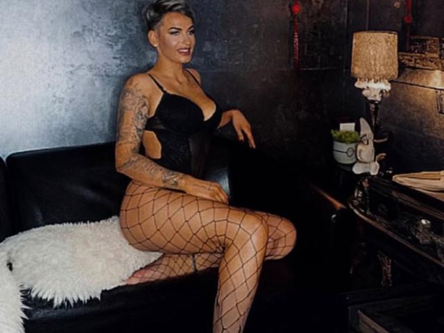 LexiWilld - Live sex cam - 24543037