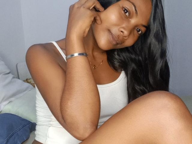 Liindah - Live sex cam - 24543769