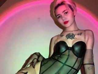 EmmBella - Live Sex Cam - 24543825