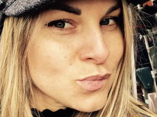 BelleLisaG - Live sexe cam - 24544289