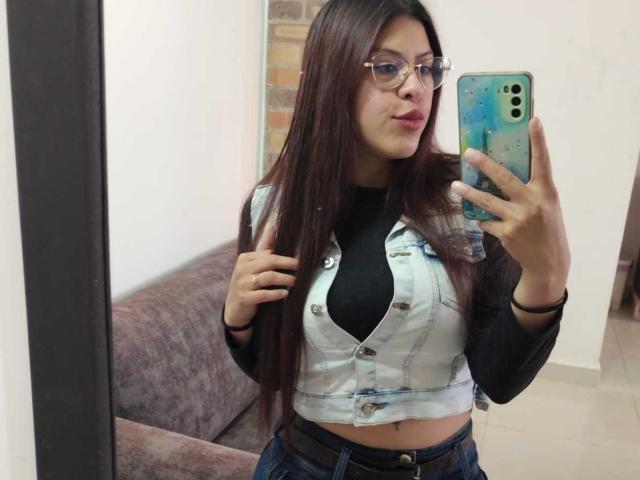 ElaiaaBakerr - Live sex cam - 24549873