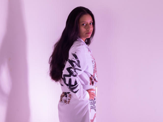 AteneaSexy69 - Live sex cam - 24556205