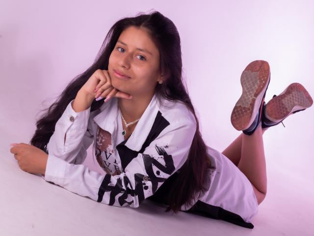 AteneaSexy69 - Live sex cam - 24556233