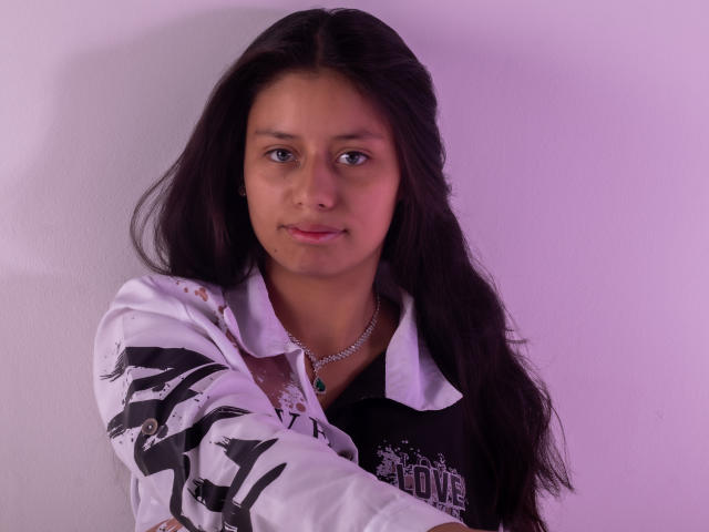 AteneaSexy69 - Live sex cam - 24556397