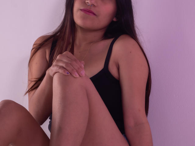 MelanieGates - Sexe cam en vivo - 24558649