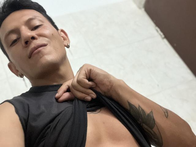 MichaelStrong - Live porn &amp; sex cam - 24561497