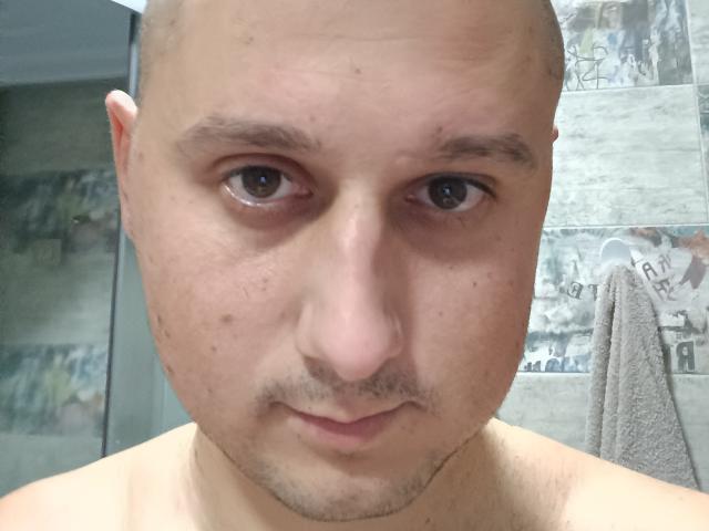 AdamBennie - Live sex cam - 24563621