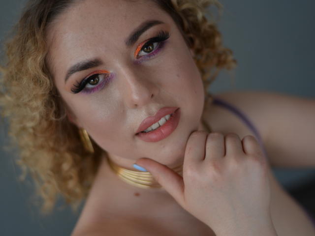 ArishkaLulu - Live porn &amp; sex cam - 24563921