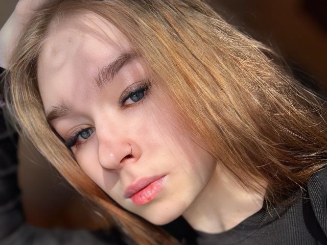 VitaMelissa - Live Sex Cam - 24566805